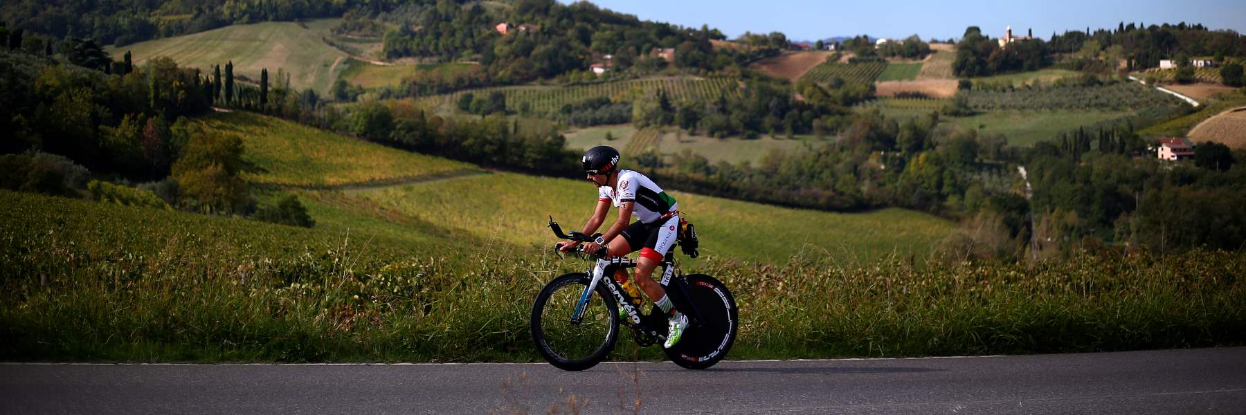 Länder des Triathlons, mit dem Fahrrad auf den Strecken des Ironman Italy Emilia Romagna
