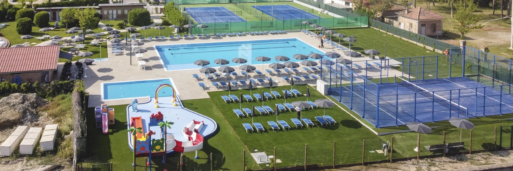 Terrain de padel de l'hôtel Baya 