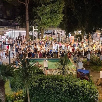 Balla che ti passa, White Party a Pinarella