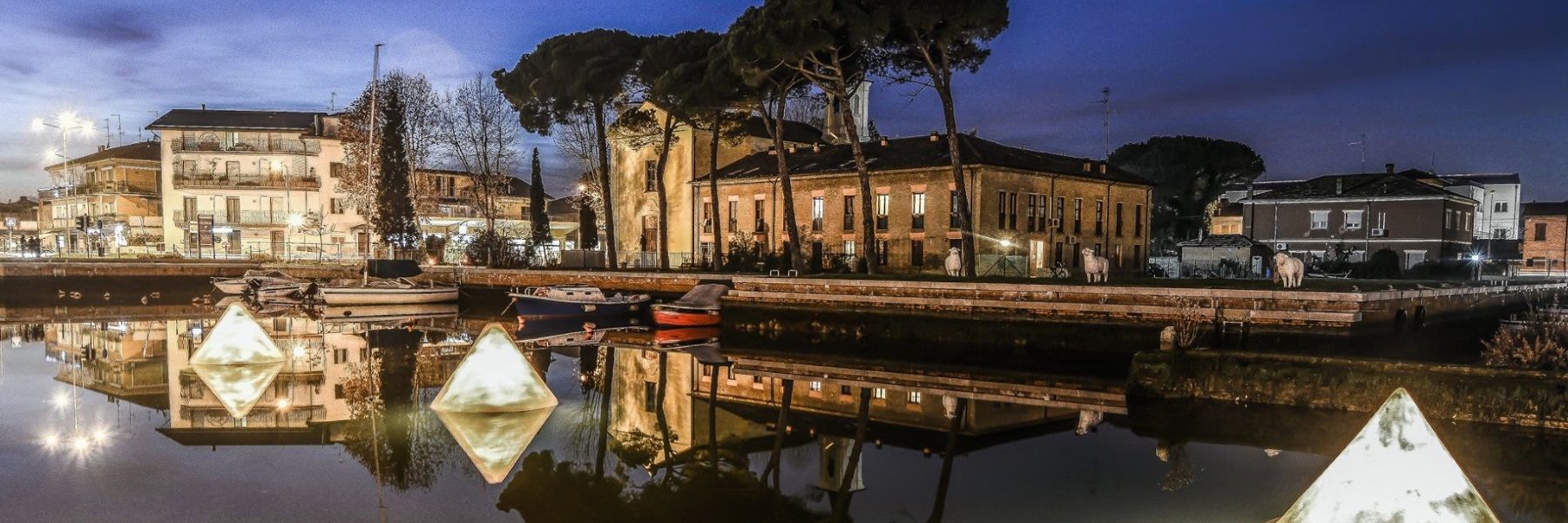 Il Presepe "di sale" sull'acqua