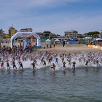 A Cervia, Alice Betto e Michele Sarzilla si laureano campioni italiani di triathlon sprint