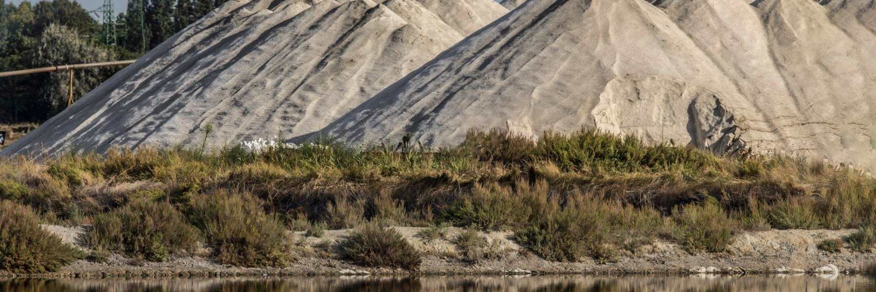 Salina, speciale raccolta di sale in trenino